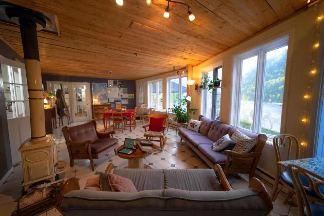 Auberge Aventure Rose Des Vents Sainte-Rose-du-Nord Ngoại thất bức ảnh